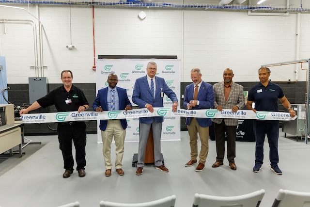 ribbon-is-cut-for-hvac-and-ie