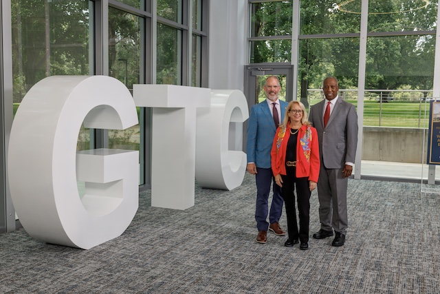 Dr.-Larry-Miller-with-Jo-Watson-Hackl-and-Ray-Lattimore